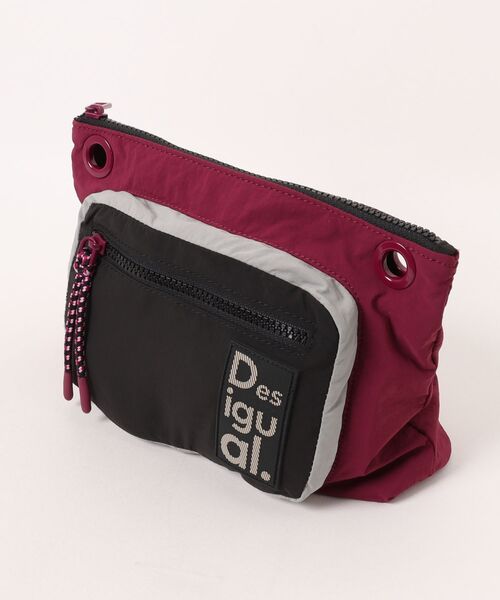 Desigual(デシグアル)の「Voyager取り外しポーチ付き大容量バッグ【2026秋冬新作】(バックパック/リュック・レディース・ブラック・FREE)」の10枚目の写真