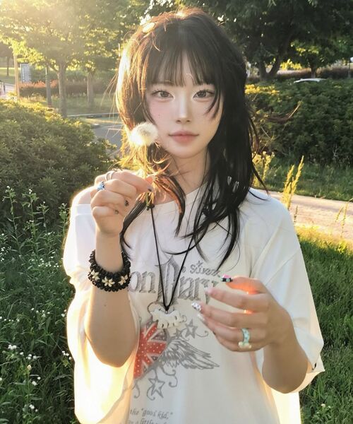 HUG YOUR SKIN(ハグユアスキン)の「リベリオンルーズTシャツ(ホワイト)(Tシャツ/カットソー・レディース・その他・FREE)」の4枚目の写真