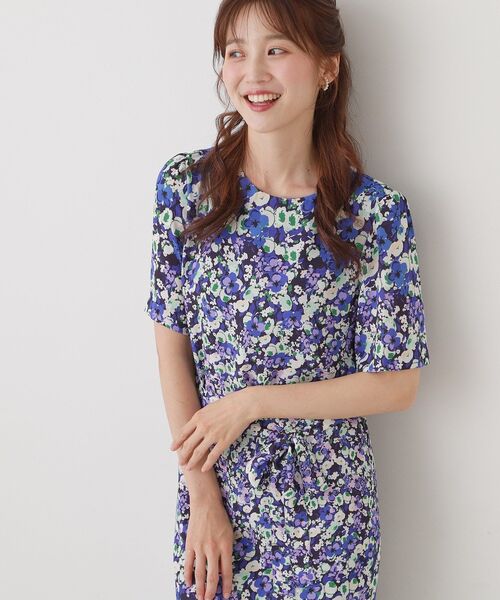 Sunauna(スーナウーナ)の「小花柄ワンピース(ワンピース・レディース・ネイビー系/ピンク系5/グリーン系その他2・40/38/36/34)」の13枚目の写真