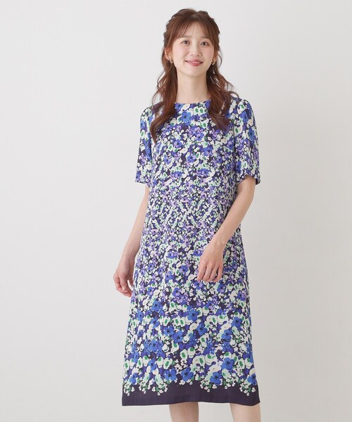 Sunauna(スーナウーナ)の「小花柄ワンピース(ワンピース・レディース・ネイビー系/ピンク系5/グリーン系その他2・40/38/36/34)」の15枚目の写真