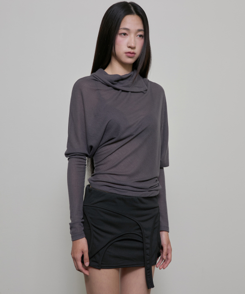 FLAREUP(フレアアップ)の「Sheer Asymmetrical Long Sleeve (FL-175_Charcoal)(Tシャツ/カットソー・レディース・チャコール・OS)」の4枚目の写真