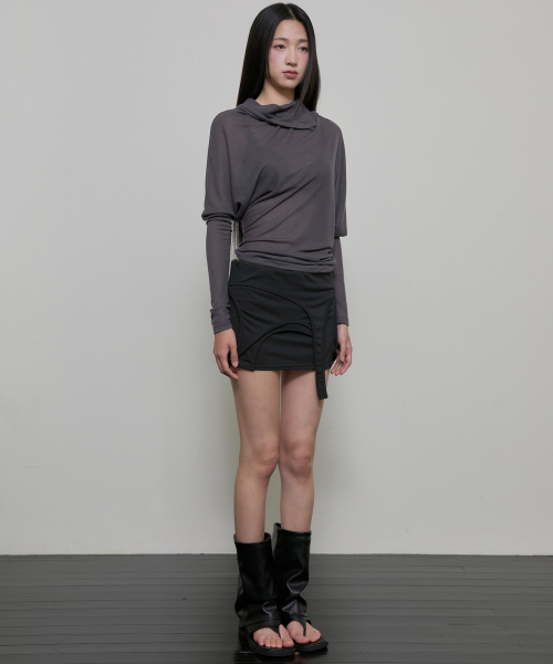 FLAREUP(フレアアップ)の「Sheer Asymmetrical Long Sleeve (FL-175_Charcoal)(Tシャツ/カットソー・レディース・チャコール・OS)」の6枚目の写真