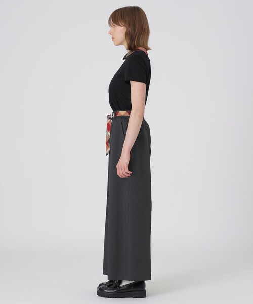 BLUE LABEL CRESTBRIDGE(ブルーレーベルクレストブリッジ)の「【一部店舗限定】ハイカウントナノストレッチワイドパンツ(その他パンツ・レディース・ブラック/ベージュ・38/36)」の4枚目の写真