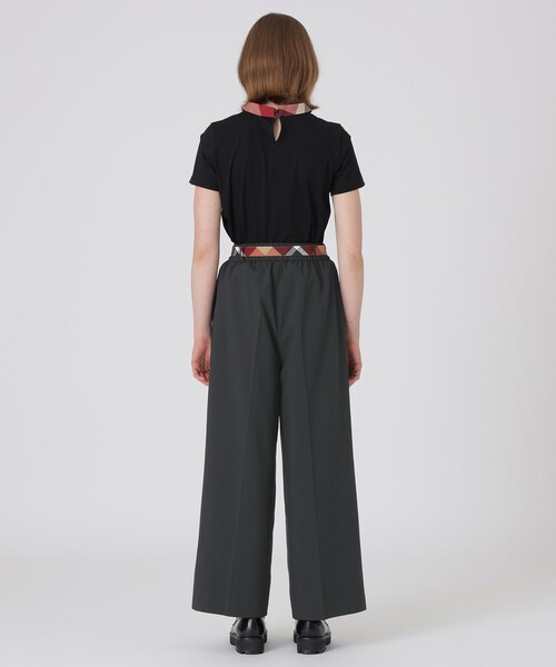 BLUE LABEL CRESTBRIDGE(ブルーレーベルクレストブリッジ)の「【一部店舗限定】ハイカウントナノストレッチワイドパンツ(その他パンツ・レディース・ブラック/ベージュ・38/36)」の5枚目の写真