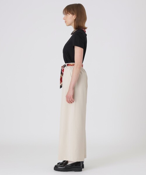 BLUE LABEL CRESTBRIDGE(ブルーレーベルクレストブリッジ)の「【一部店舗限定】ハイカウントナノストレッチワイドパンツ(その他パンツ・レディース・ブラック/ベージュ・38/36)」の11枚目の写真