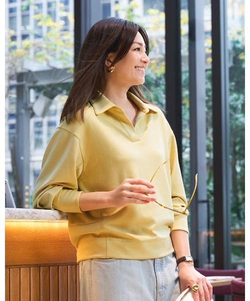 DoCLASSE( ドゥクラッセ)の「シルキーダンボール・スキッパー(Tシャツ/カットソー・レディース・ライトベージュ/イエロー・LL/3L)」の2枚目の写真
