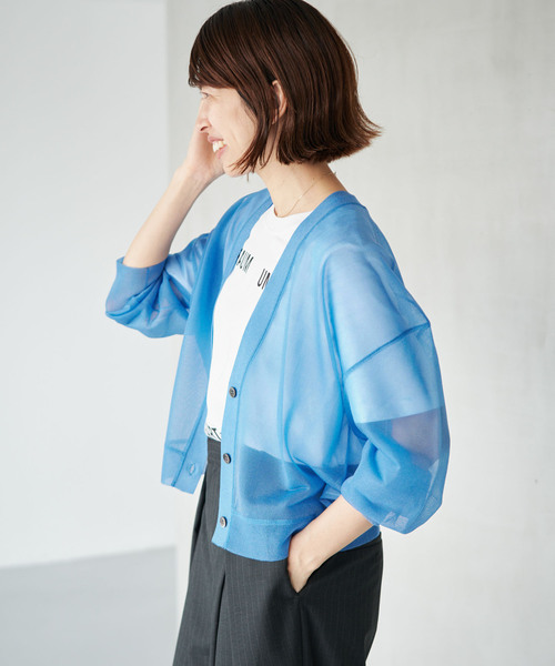 IENA(イエナ)の「《/洗濯機洗い可》シアーVネックカーディガン(カーディガン/ボレロ・レディース・ブルー/パープル/ブラック・FREE)」の17枚目の写真