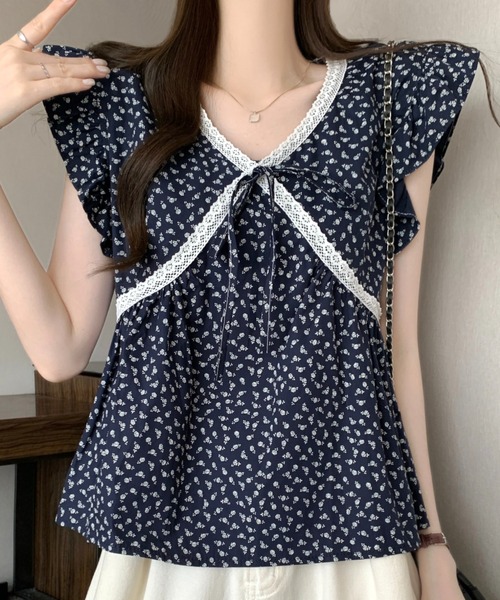 AMAJI(アマジ)の「リボンタイ フリル フレンチスリーブ クロップドブラウス(シャツ/ブラウス・レディース・ネイビー/ベージュ・FREE)」の1枚目の写真