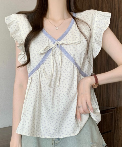 AMAJI(アマジ)の「リボンタイ フリル フレンチスリーブ クロップドブラウス(シャツ/ブラウス・レディース・ネイビー/ベージュ・FREE)」の4枚目の写真