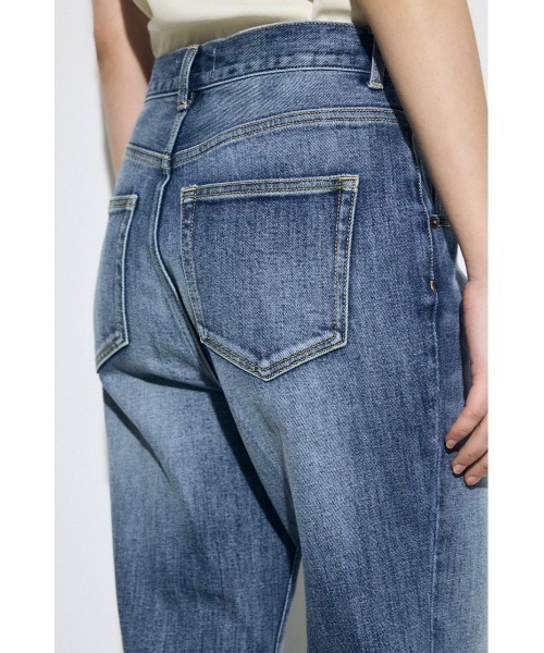 AZUL by moussy（アズールバイマウジー）の「【身長/骨格別着用画像あり】AZUL DENIM センタープレスフレアデニム（デニムパンツ・レディース・ワンウォッシュ/ブルー・26inch/25inch/24inch/23inch）」の11枚目の写真