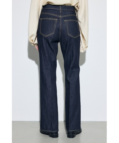 AZUL by moussy（アズールバイマウジー）の「【身長/骨格別着用画像あり】AZUL DENIM センタープレスフレアデニム（デニムパンツ・レディース・ワンウォッシュ/ブルー・26inch/25inch/24inch/23inch）」の16枚目の写真