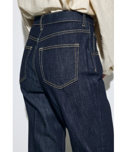 AZUL by moussy（アズールバイマウジー）の「【身長/骨格別着用画像あり】AZUL DENIM センタープレスフレアデニム（デニムパンツ・レディース・ワンウォッシュ/ブルー・26inch/25inch/24inch/23inch）」の22枚目の写真