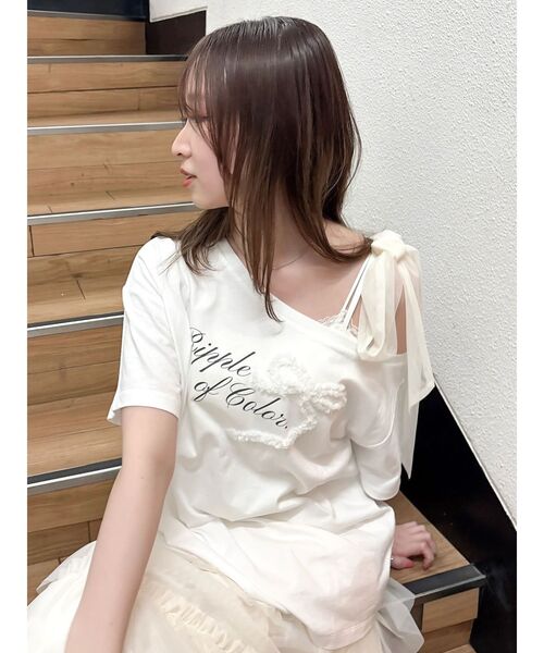 dazzlin(ダズリン)の「ワンショルフリルリボンビッグTシャツ(Tシャツ/カットソー・レディース・チャコールグレー/ブルー/オフホワイト・FREE)」の9枚目の写真