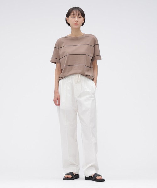 MARGARET HOWELL(マーガレットハウエル)の「FINE COTTON STRIPE JERSEY(Tシャツ/カットソー・レディース・モカ・2)」の6枚目の写真