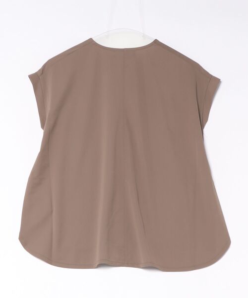 LOGEMENT DE CLAIRE(ロジュモンドクレール)の「《追加》【Allease/オールイーズ】キーネックノースリーブプル(Tシャツ/カットソー・レディース・モカ・FREE)」の2枚目の写真