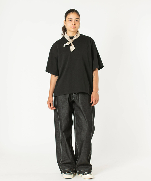 WISM(ウィズム)の「Estudio Niksen / エストゥディオ・ニクセン Signature Cropped Tee(Tシャツ/カットソー・メンズ・チャコールグレー/ホワイト/ブラック/ネイビー・1/2)」の10枚目の写真