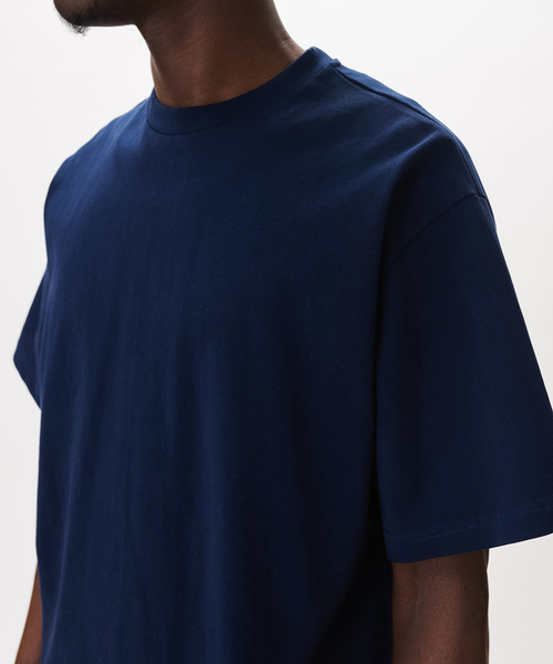 WISM(ウィズム)の「Estudio Niksen / エストゥディオ・ニクセン Signature Cropped Tee(Tシャツ/カットソー・メンズ・チャコールグレー/ホワイト/ブラック/ネイビー・1/2)」の19枚目の写真