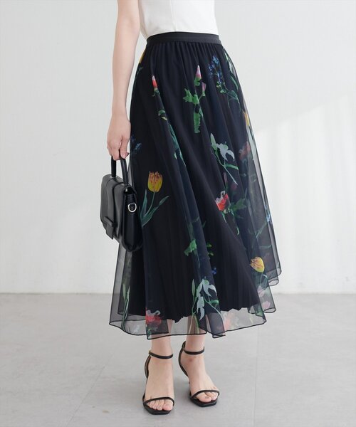 natural couture(ナチュラルクチュール)の「ナチュラルフラワープリントメッシュスカート(スカート・レディース・オフホワイト/ブラック・FREE)」の1枚目の写真