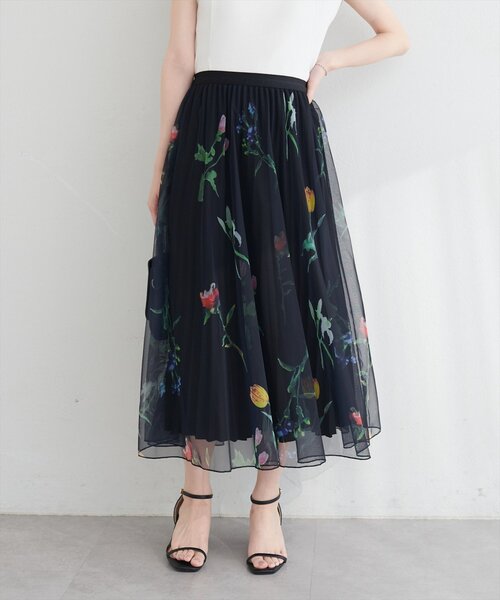 natural couture(ナチュラルクチュール)の「ナチュラルフラワープリントメッシュスカート(スカート・レディース・オフホワイト/ブラック・FREE)」の9枚目の写真