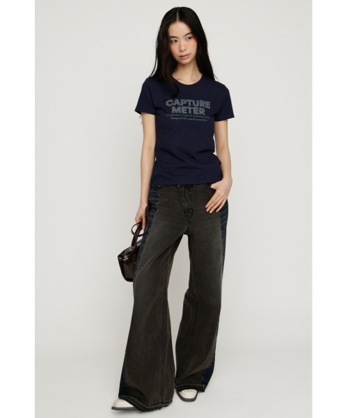 SLY(スライ)の「RHINESTONE FRONT LOGO TOPS ラインストーンフロントロゴトップス 夏服 秋服(Tシャツ/カットソー・レディース・ネイビー/オフホワイト/ライトピンク/ブラック・FREE)」の8枚目の写真