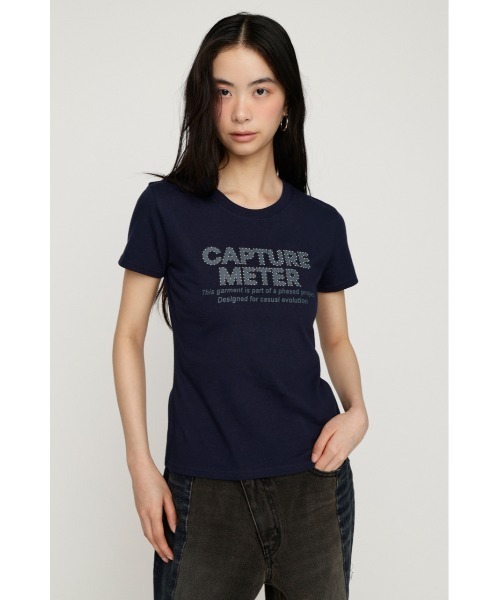 SLY(スライ)の「RHINESTONE FRONT LOGO TOPS ラインストーンフロントロゴトップス 夏服 秋服(Tシャツ/カットソー・レディース・ネイビー/オフホワイト/ライトピンク/ブラック・FREE)」の9枚目の写真
