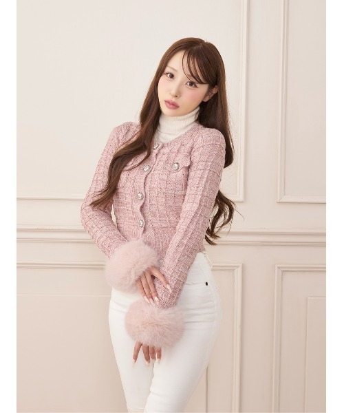 Darich(ダーリッチ)の「ファースリーブスパンコールニットジャケット(ニット/セーター・レディース・ブラウン/グレー/ピンク/ホワイト/ブラック・FREE)」の5枚目の写真