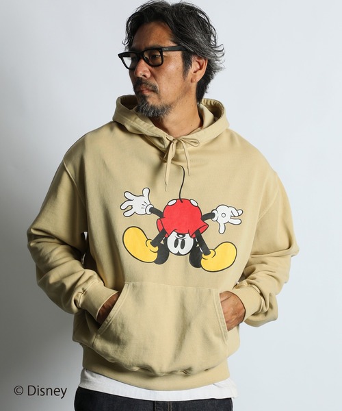 The DUFFER of ST.GEORGE（ザダファーオブセントジョージ）の「【WEB限定アイテム】＜Mickey Mouse＞ SWEAT HOODIE：<ミッキーマウス> スウェットフーディー（パーカー・メンズ・チャコールグレー/ネイビー/ベージュ・X-LARGE/LARGE/MEDIUM/SMALL）」の14枚目の写真