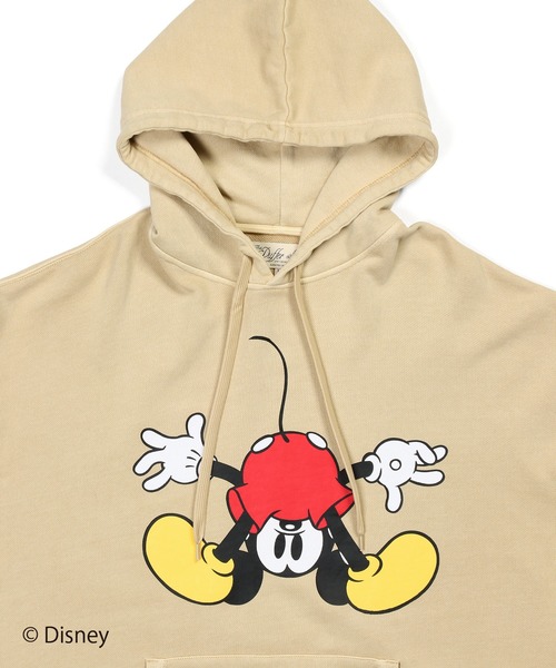 The DUFFER of ST.GEORGE（ザダファーオブセントジョージ）の「【WEB限定アイテム】＜Mickey Mouse＞ SWEAT HOODIE：<ミッキーマウス> スウェットフーディー（パーカー・メンズ・チャコールグレー/ネイビー/ベージュ・X-LARGE/LARGE/MEDIUM/SMALL）」の12枚目の写真