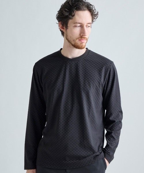 MEN'S BIGI（メンズビギ）の「リンクスジャカード 変形クルーネックロングTシャツ［抗菌防臭］（Tシャツ/カットソー・メンズ・ボルドー/ブラック/ブルー/ホワイト・05/04/01/03/02）」の2枚目の写真
