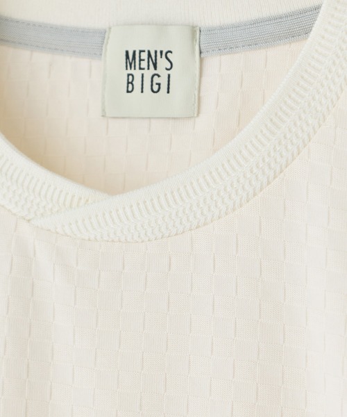 MEN'S BIGI（メンズビギ）の「リンクスジャカード 変形クルーネックロングTシャツ［抗菌防臭］（Tシャツ/カットソー・メンズ・ボルドー/ブラック/ブルー/ホワイト・05/04/01/03/02）」の17枚目の写真
