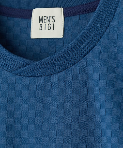 MEN'S BIGI（メンズビギ）の「リンクスジャカード 変形クルーネックロングTシャツ［抗菌防臭］（Tシャツ/カットソー・メンズ・ボルドー/ブラック/ブルー/ホワイト・05/04/01/03/02）」の18枚目の写真