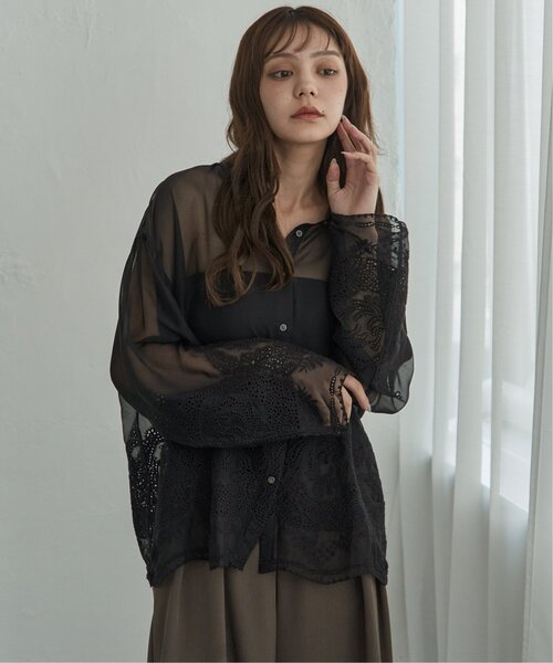 notch.(ノッチ)の「スカラップ刺繍シャツ(シャツ/ブラウス・レディース・ホワイト/ブラック・M)」の4枚目の写真