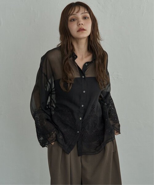 notch.(ノッチ)の「スカラップ刺繍シャツ(シャツ/ブラウス・レディース・ホワイト/ブラック・M)」の5枚目の写真