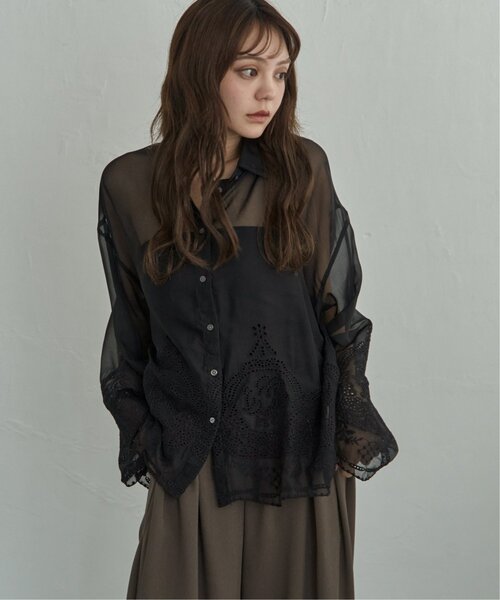 notch.(ノッチ)の「スカラップ刺繍シャツ(シャツ/ブラウス・レディース・ホワイト/ブラック・M)」の6枚目の写真