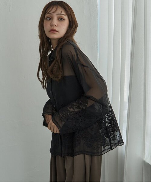 notch.(ノッチ)の「スカラップ刺繍シャツ(シャツ/ブラウス・レディース・ホワイト/ブラック・M)」の10枚目の写真