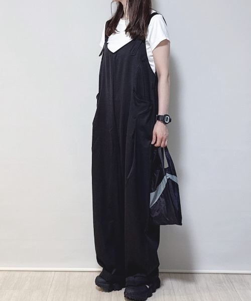 ADDITION STORE(アディションストア)の「\体型カバー♪シンプルデザインが◎/バレルレッグ ワイドサロペット(サロペット/オーバーオール・レディース・グレー/ベージュ/ブラック/ネイビー・FREE)」の9枚目の写真