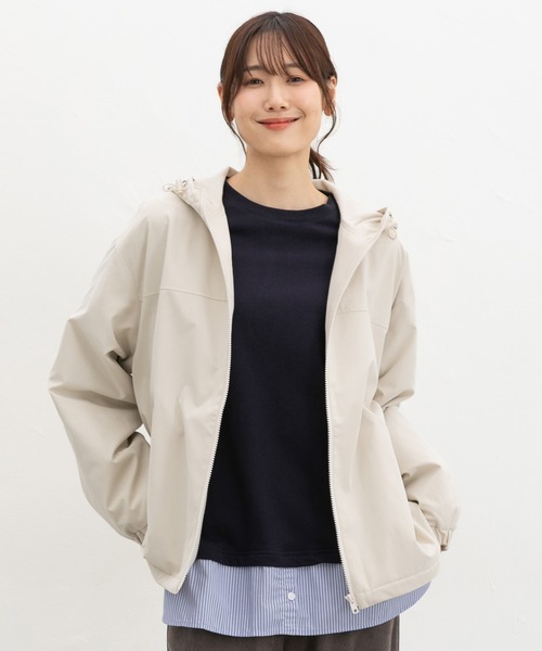 Honeys(ハニーズ)の「【非フッ素撥水加工】裏フリースフードブルゾン(ブルゾン・レディース・ブラック/ネイビー/アイボリー/ベージュ/モカ/スミクロ・S/L/LL/M)」の1枚目の写真