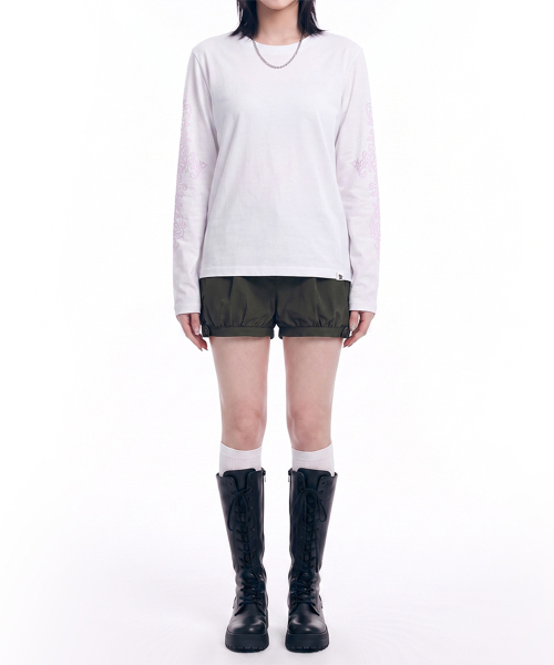 GRAVER（グレーバー）の「[UNISEX] SIM SLEEVE ロングスリーブ Tシャツ_3color（Tシャツ/カットソー・レディース・ブラック/ホワイト/チャコールグレー・MEDIUM/LARGE）」の4枚目の写真