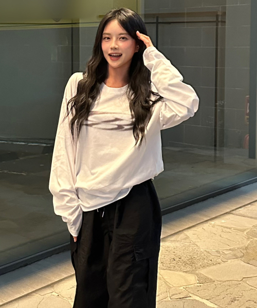CARGOBROS FOR WOMAN(カーゴブロスフォーウィメン)の「ヴィンテージサークルロゴロングスリーブTシャツ(ホワイト)(Tシャツ/カットソー・レディース・その他・MEDIUM/LARGE/X-LARGE/SMALL)」の1枚目の写真
