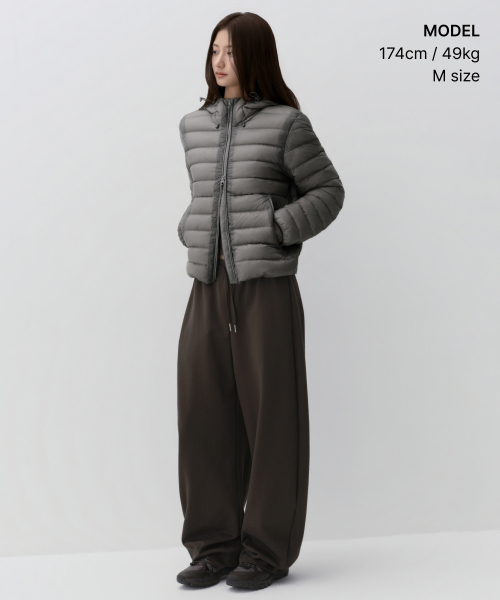 MUSINSA STANDARD WOMAN（ムシンサスタンダードウーマン）の「ウィメンズダブルニットカーブドスウェットパンツ[ダークブラウン]（スウェットパンツ・レディース・その他・MEDIUM/LARGE/X-SMALL/SMALL）」の2枚目の写真