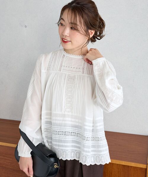 le.coeur blanc(ルクールブラン)の「Fanakaスカラップ刺しゅうリバーレースブラウス(シャツ/ブラウス・レディース・オフホワイト・38)」の13枚目の写真