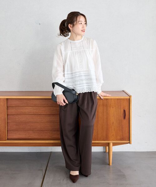 le.coeur blanc(ルクールブラン)の「Fanakaスカラップ刺しゅうリバーレースブラウス(シャツ/ブラウス・レディース・オフホワイト・38)」の6枚目の写真