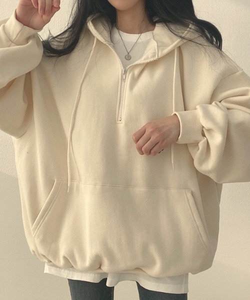 yuue' ( wear )(ユーイ)の「裏起毛オーバーサイズハーフジップパーカー/フーディー(パーカー・レディース・グレー/アイボリー/ブラック・FREE)」の9枚目の写真