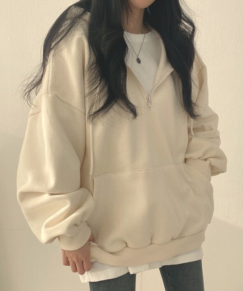 yuue' ( wear )(ユーイ)の「裏起毛オーバーサイズハーフジップパーカー/フーディー(パーカー・レディース・グレー/アイボリー/ブラック・FREE)」の5枚目の写真