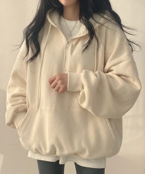 yuue' ( wear )(ユーイ)の「裏起毛オーバーサイズハーフジップパーカー/フーディー(パーカー・レディース・グレー/アイボリー/ブラック・FREE)」の7枚目の写真
