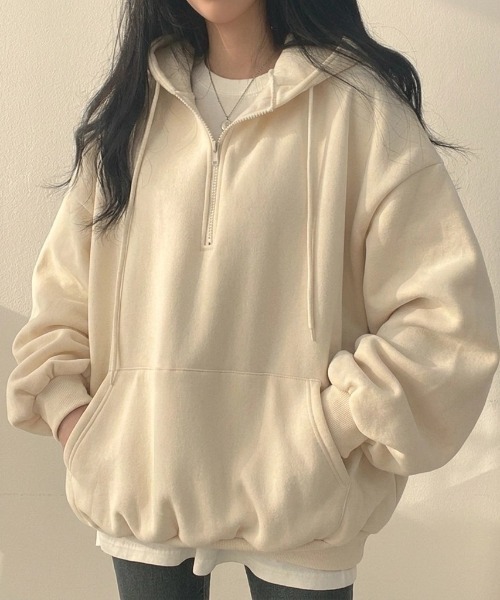 yuue' ( wear )(ユーイ)の「裏起毛オーバーサイズハーフジップパーカー/フーディー(パーカー・レディース・グレー/アイボリー/ブラック・FREE)」の4枚目の写真