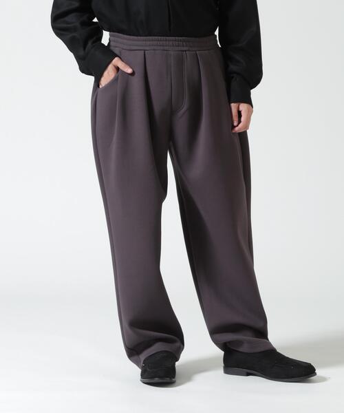 Toironier(トワロニエ)の「Toironier/トワロニエ/2Tuck Side Tuck Sweat Pt(スウェットパンツ・メンズ・ブラック/チャコールグレー・F)」の7枚目の写真