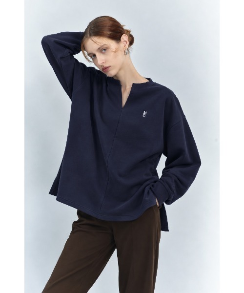 Muel Chic（ミュエルシック）の「Ecru tops エクリュトップス（スウェット・レディース・ブラウン/ネイビー/ブラック/アイボリー・FREE）」の7枚目の写真