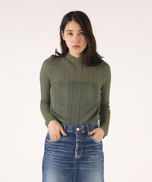 MOUSSY（マウジー）の「LACEY KNIT HIGH NECK TOP（ニット/セーター・レディース・オフホワイト/ライトブルー/カーキ/ブラック/ライトイエロー・FREE）」の3枚目の写真