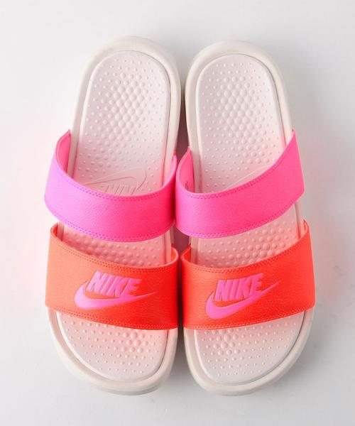 NIKE(ナイキ)の「<NIKE(ナイキ)> BENASSI DUO ULTRA S/サンダル(サンダル・メンズ・ピンク・26cm/28cm/27cm)」の2枚目の写真